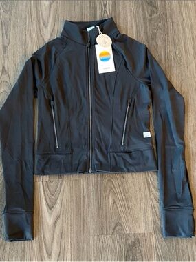 Vuori Black Full Zip Jacket - AllTheForm - Size S
